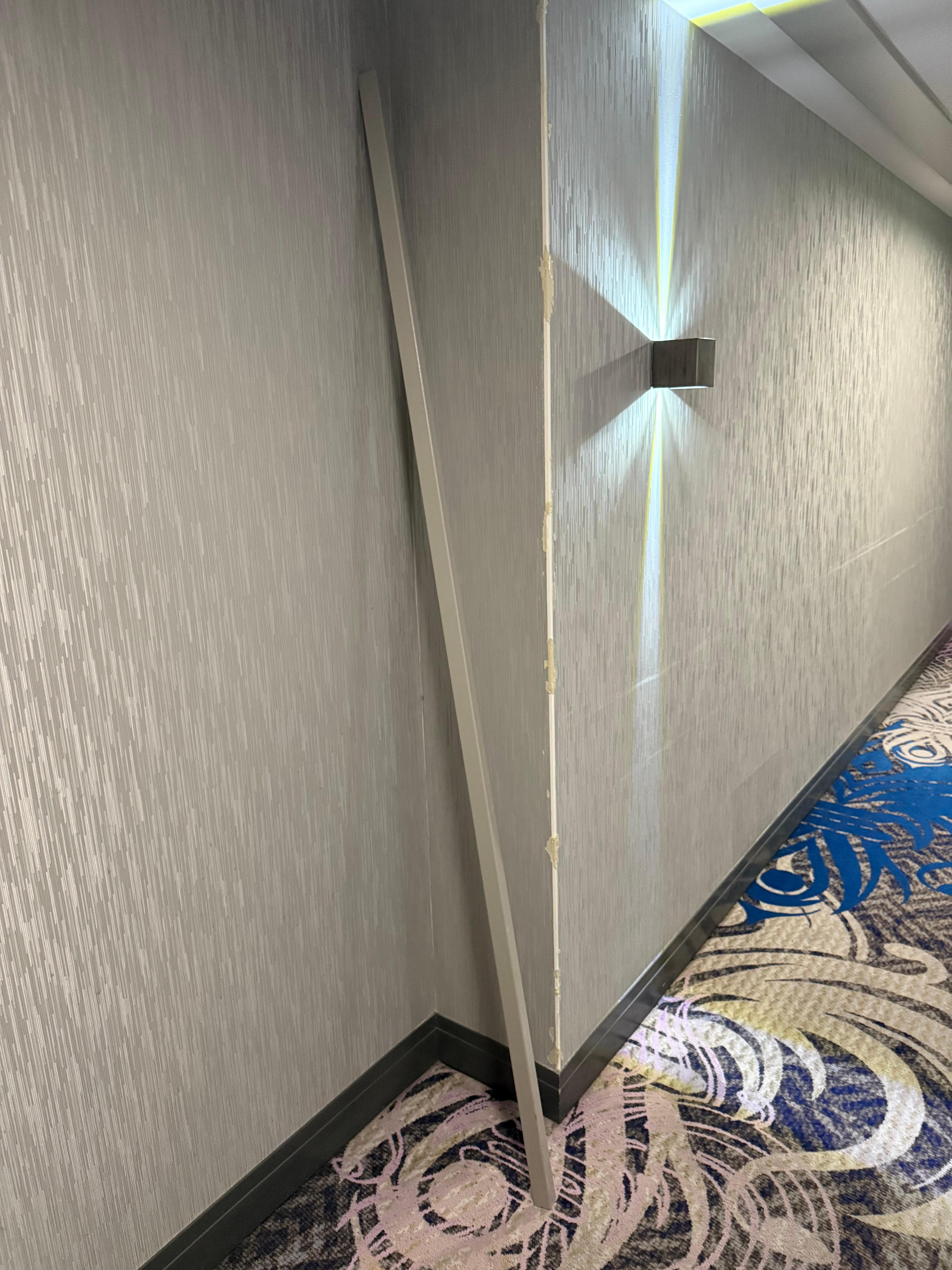 Wall column that fell on us 