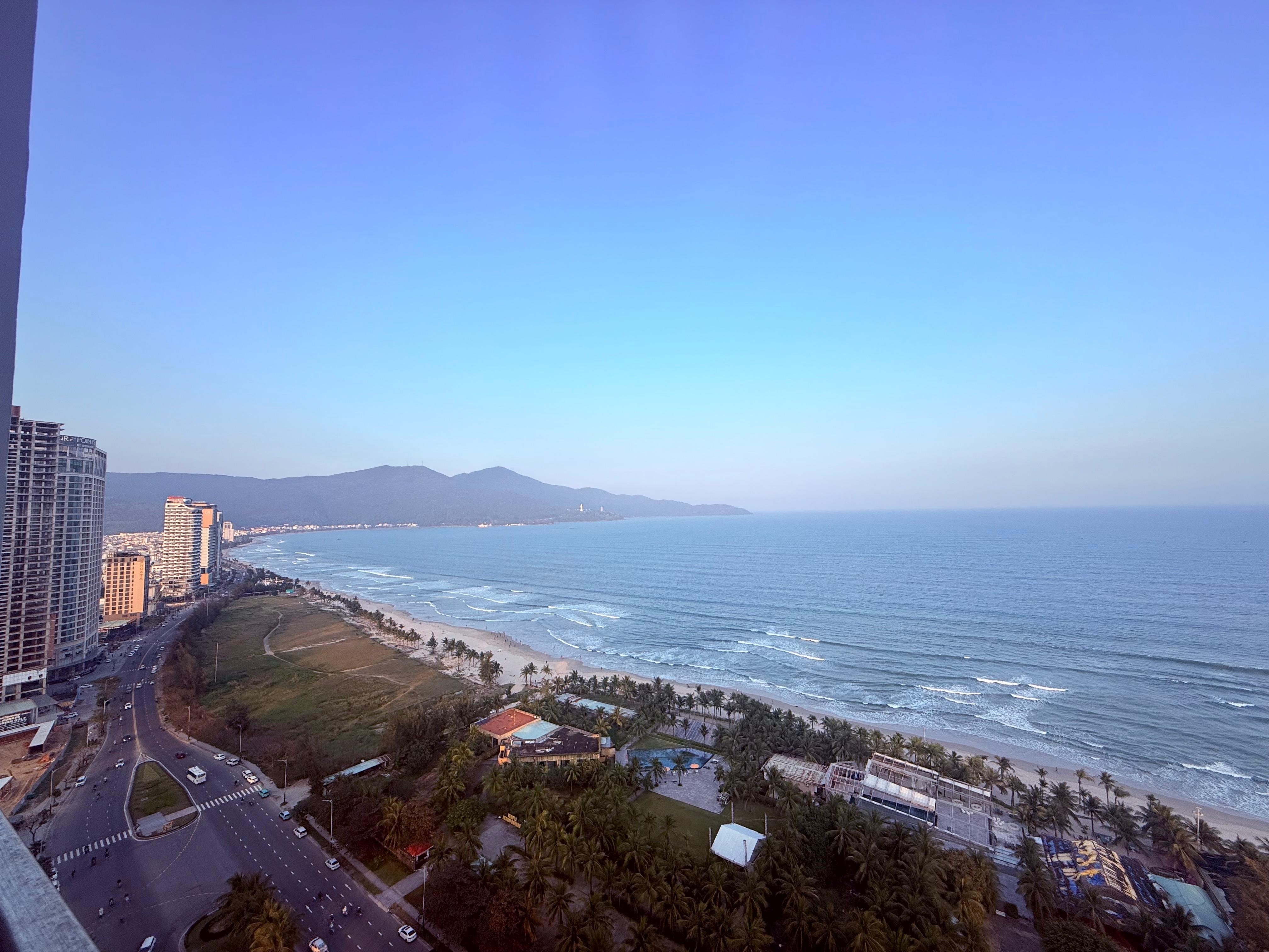 Room view of the Son Tra Peninsula