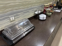 NO HOT BREAKFAST!! Even though they advertised it. This was taken at 8:30am