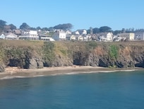 Mendocino shopping was nearby.