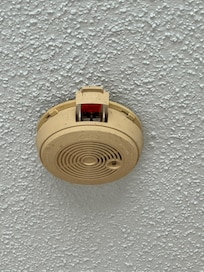 Missing smoke alarm battery. That’s not even legal!