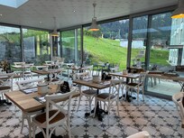 Wintergarten Frühstücksbereich