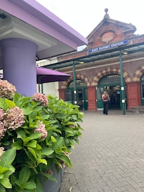 East Putney Station