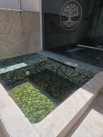 Jacuzzi