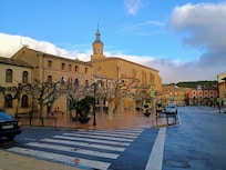 City's townhall, plaza and church.