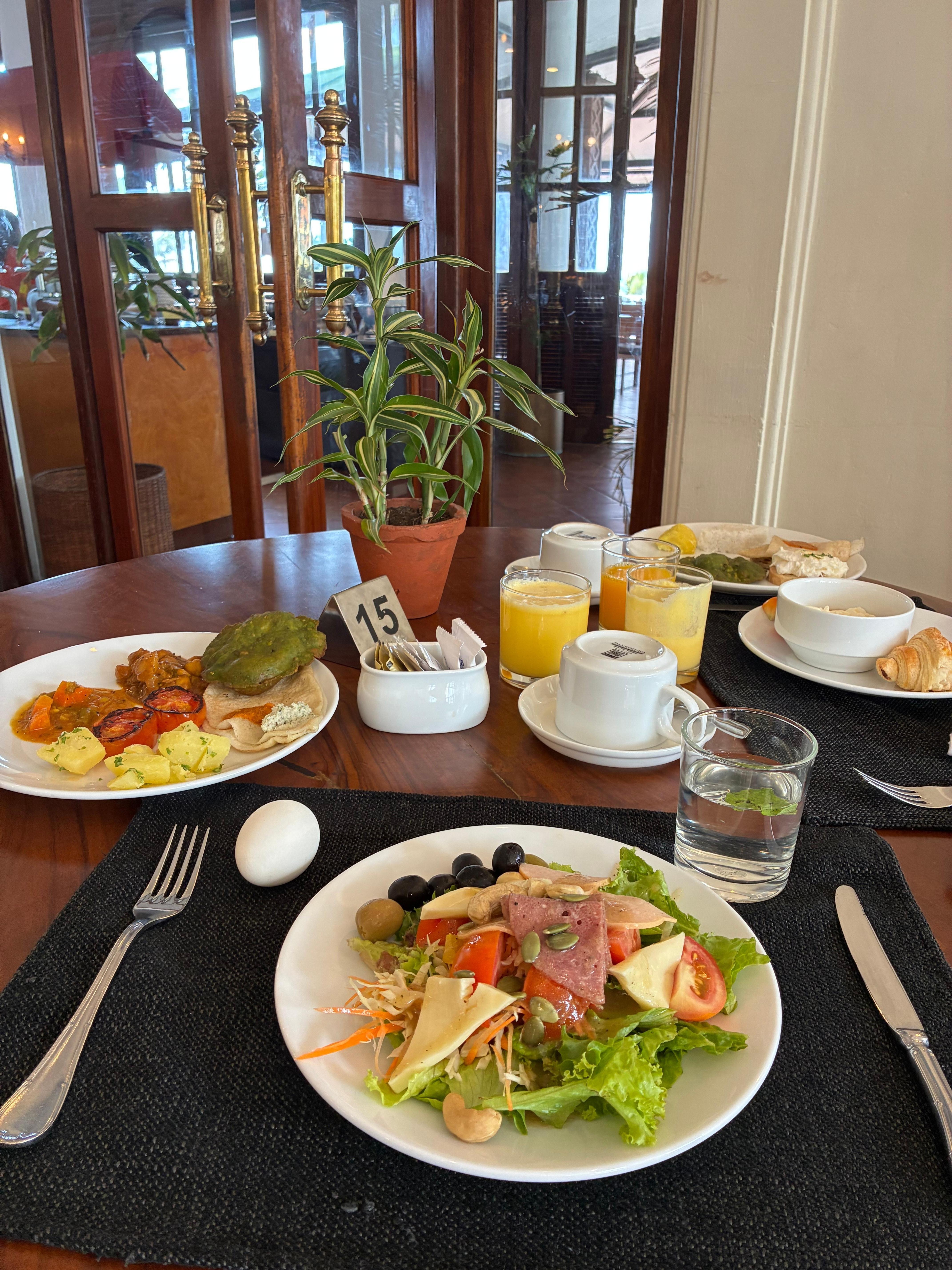 朝食ビュッフェ