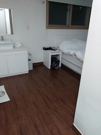 入り口から見た部屋