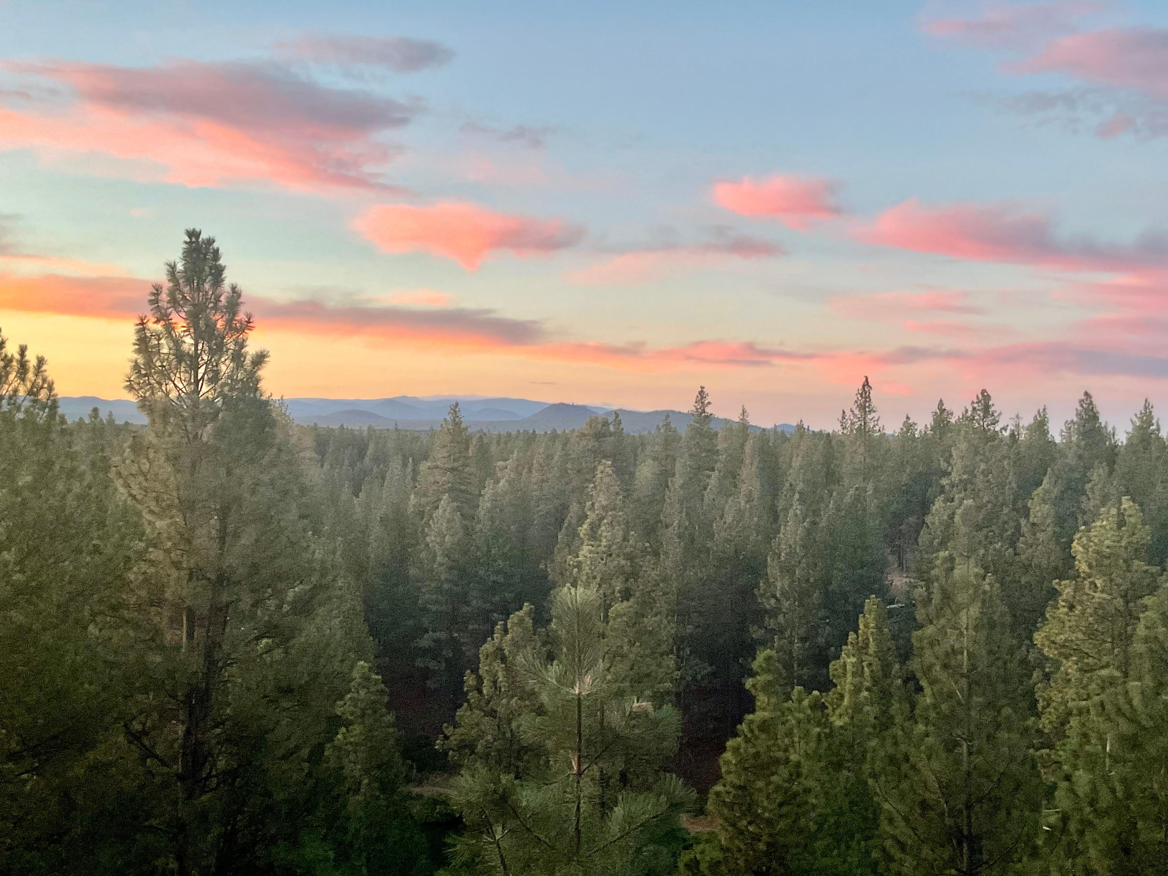 Sunrise the day we left from the condo’s balcony ! ♥️