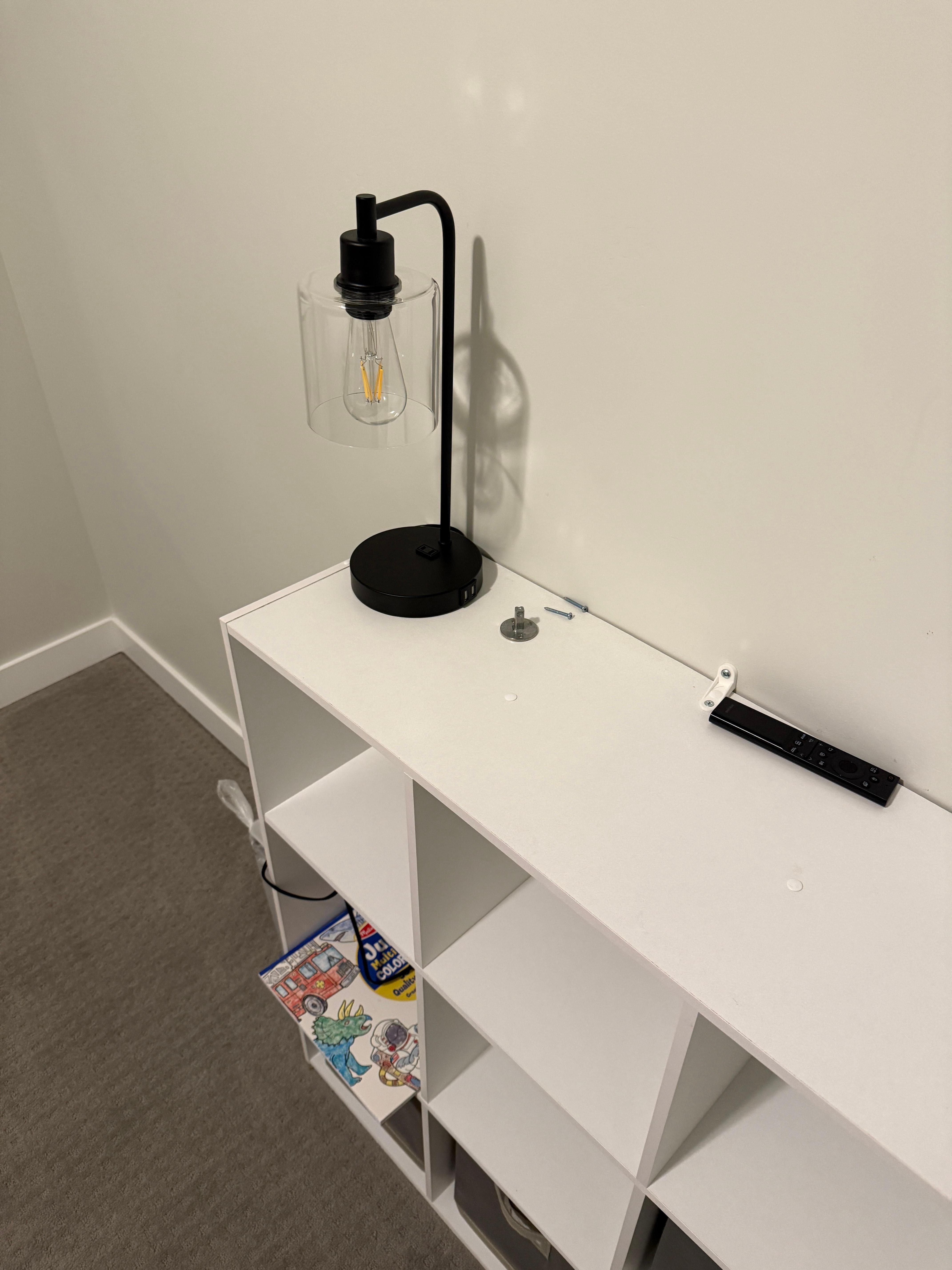 Loose screws in the kids bedroom