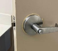 Bad painting, plus the bathroom door didn’t open all the way