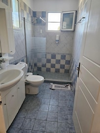Bathroom, looks great but bad smell.