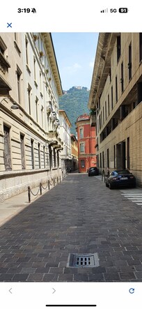 Villa located on quiet street in heart of Old Town Lake Como