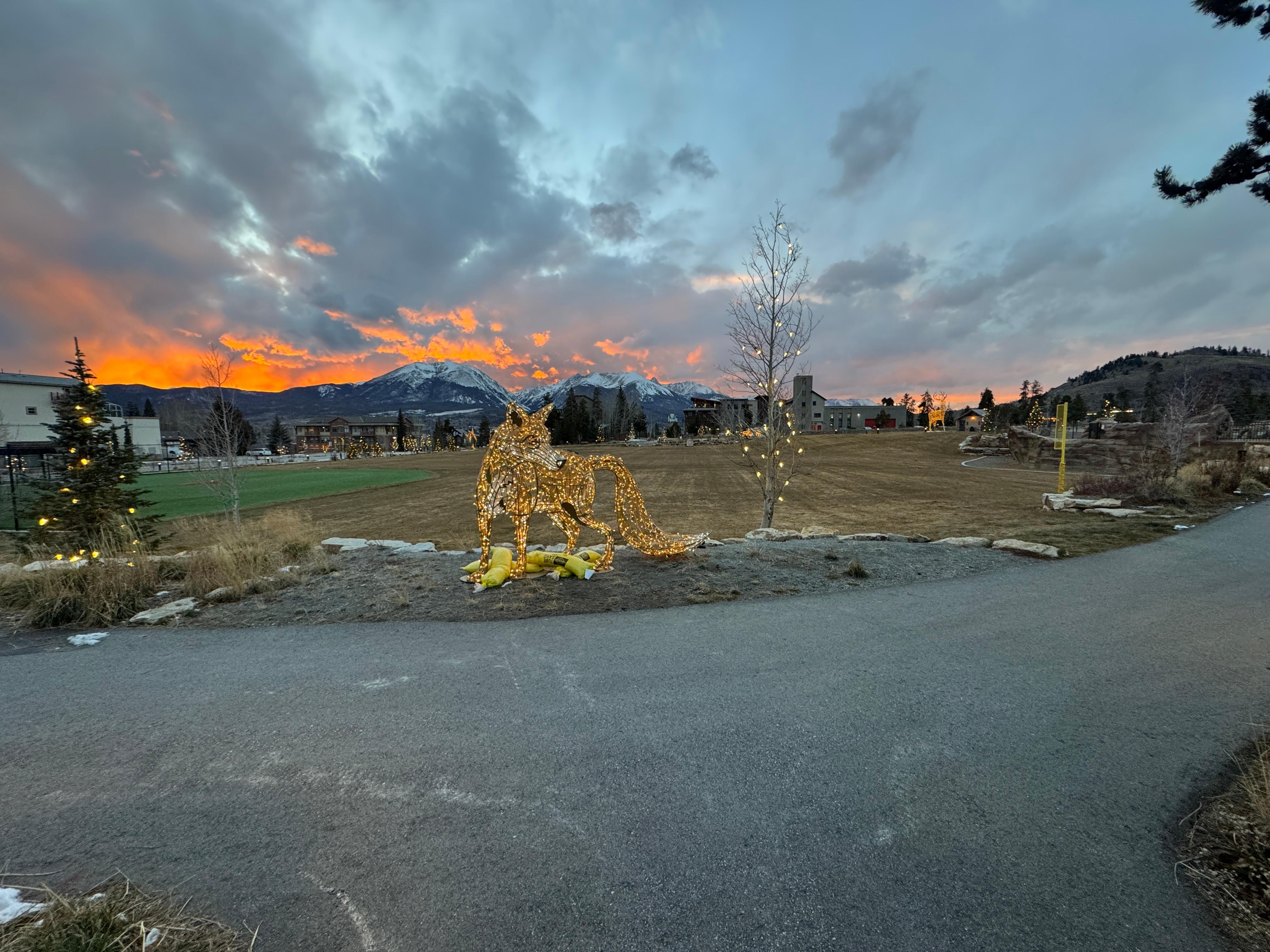 A Park decorated for Christmas within walking distance from hotel 
