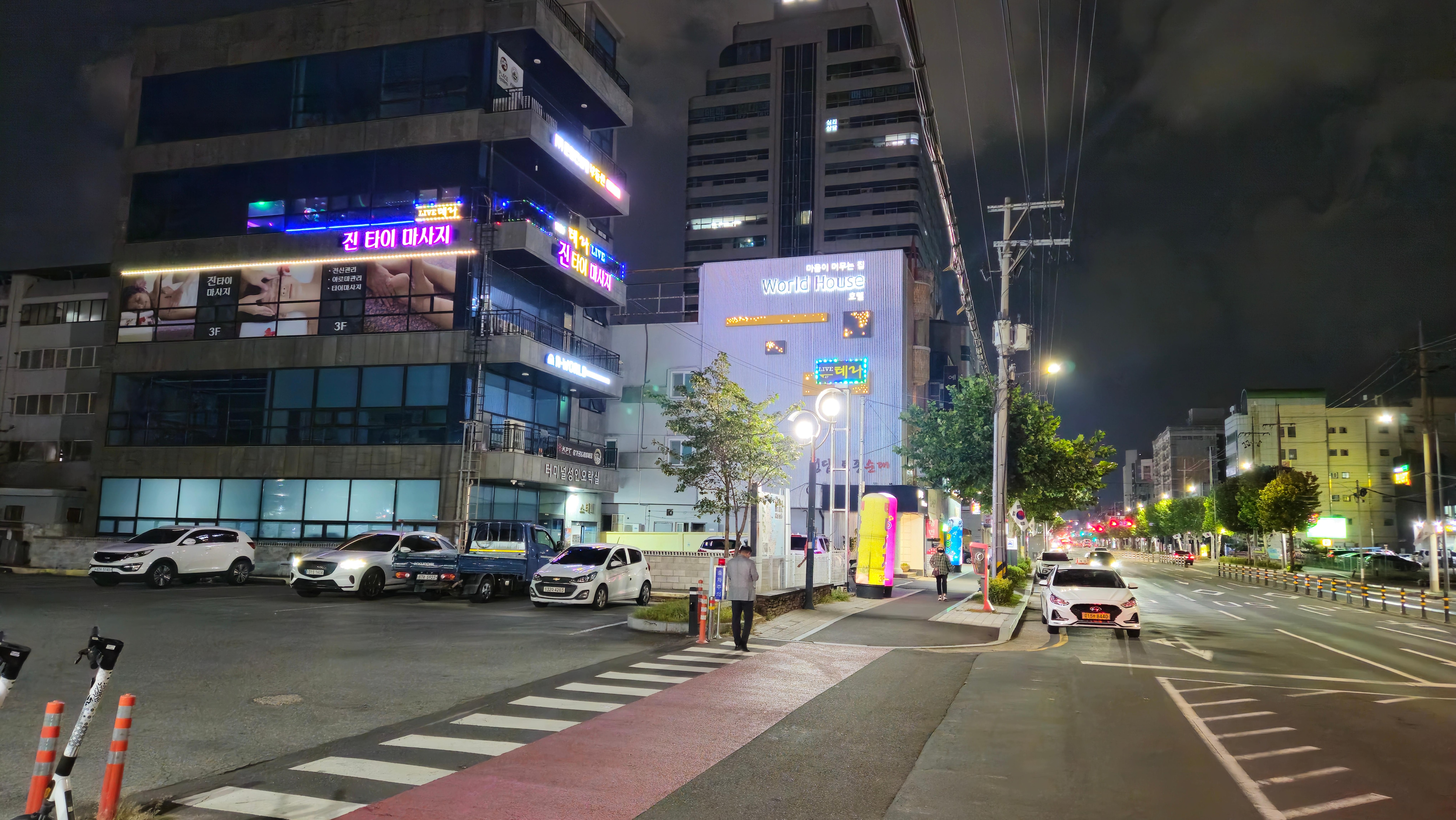 Well located next to a bus terminal and right across a super market.