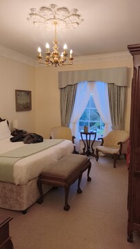 Glorious old fashioned touches