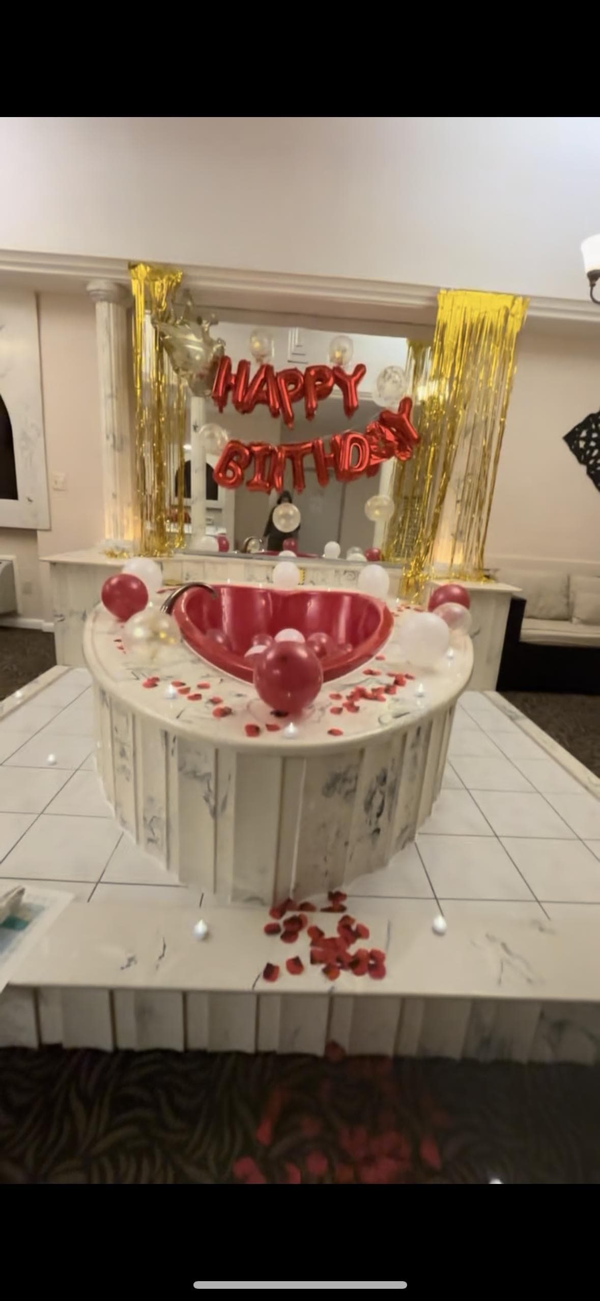 Cleanest hot tub i been to 