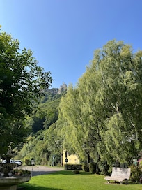 Uitzicht op het kasteel.