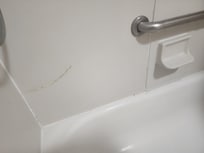 Bath tub