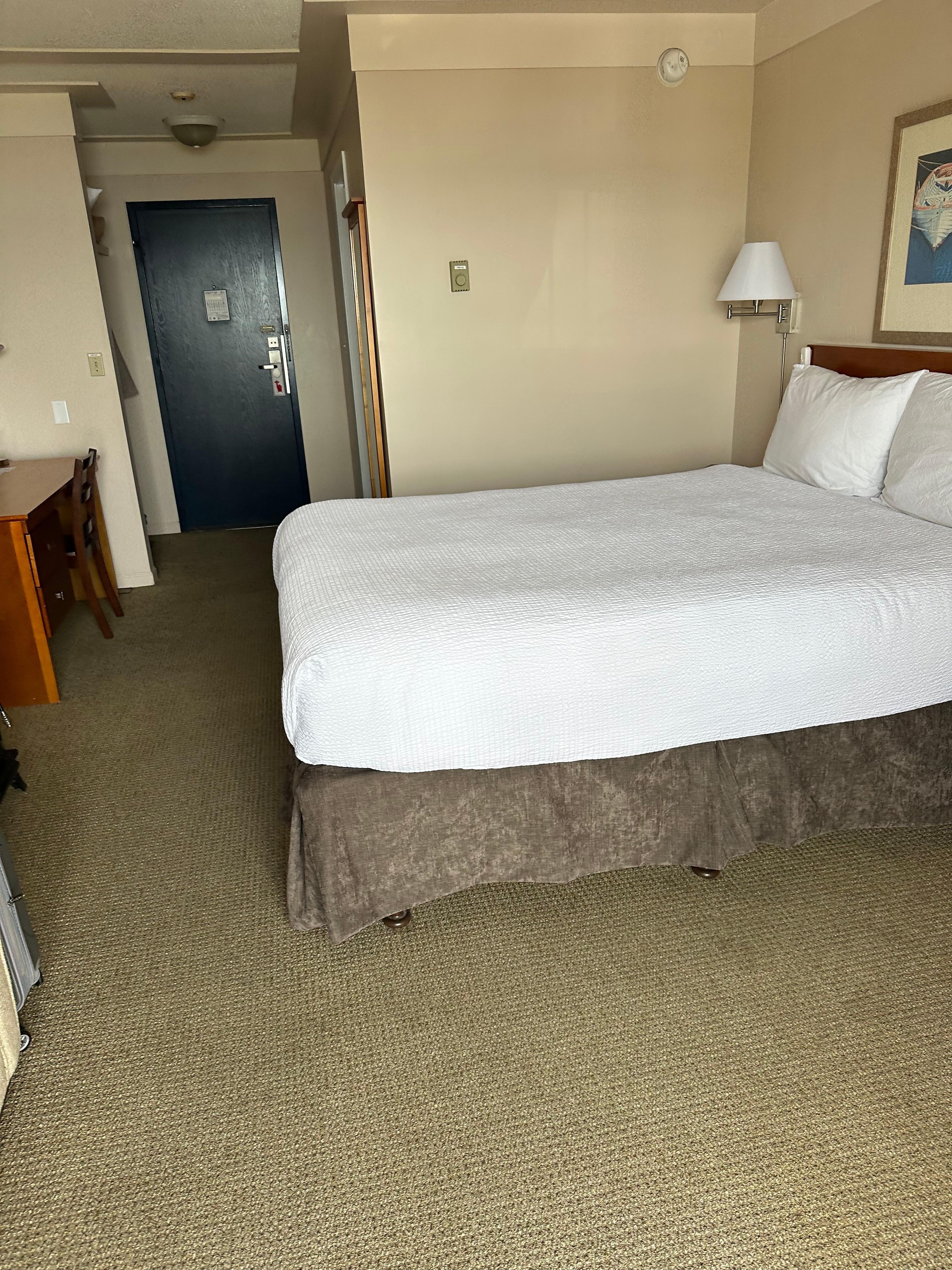 1 queen size room