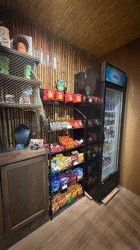 Lobby Snacks