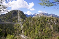 Langste Hangbrug in Reutte met 2 kastelen