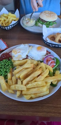 Gammon ,steak ,eggs ,Chips , enjoyable evening meal ..