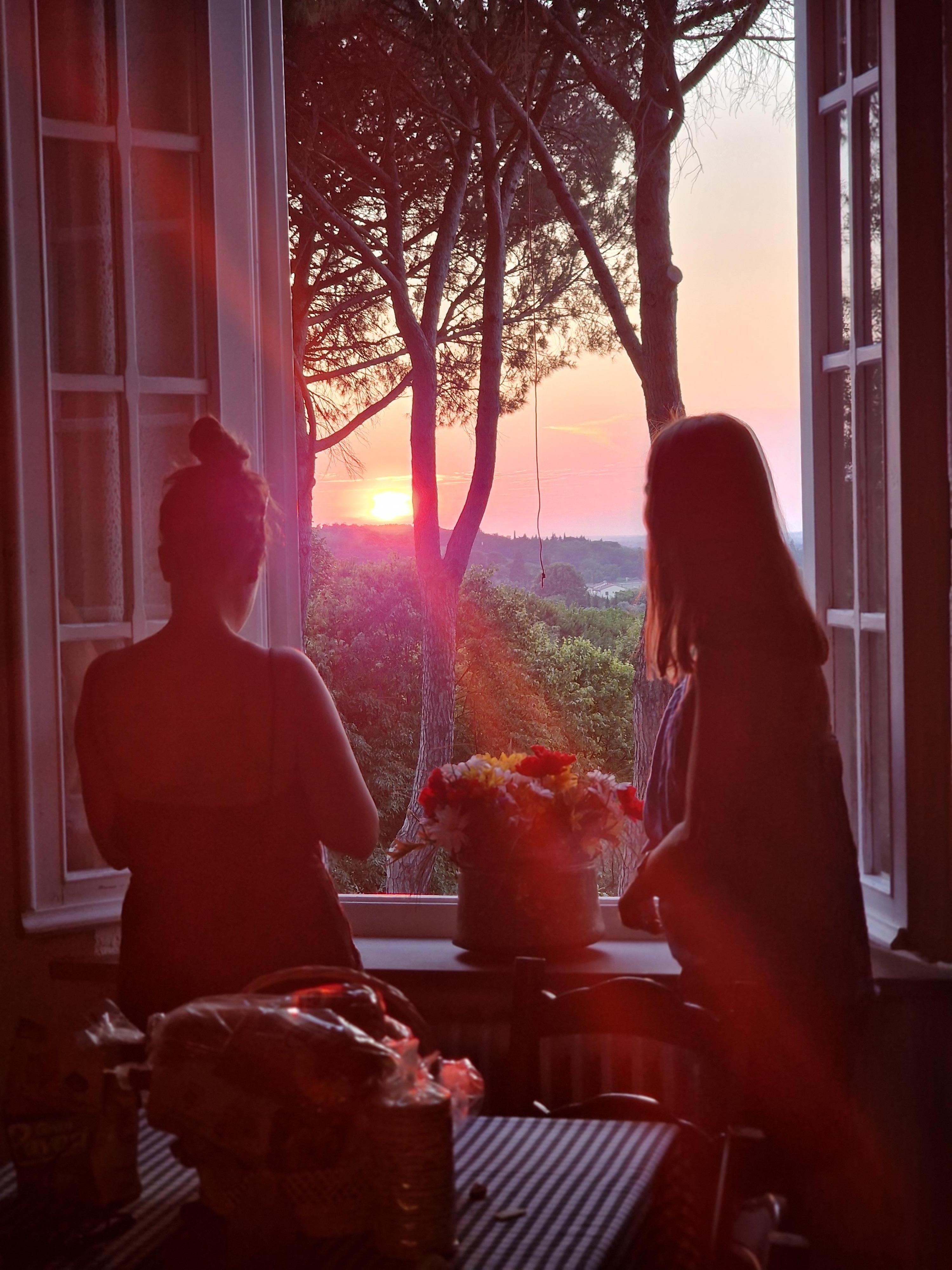 smuk aftensol fra vinduet