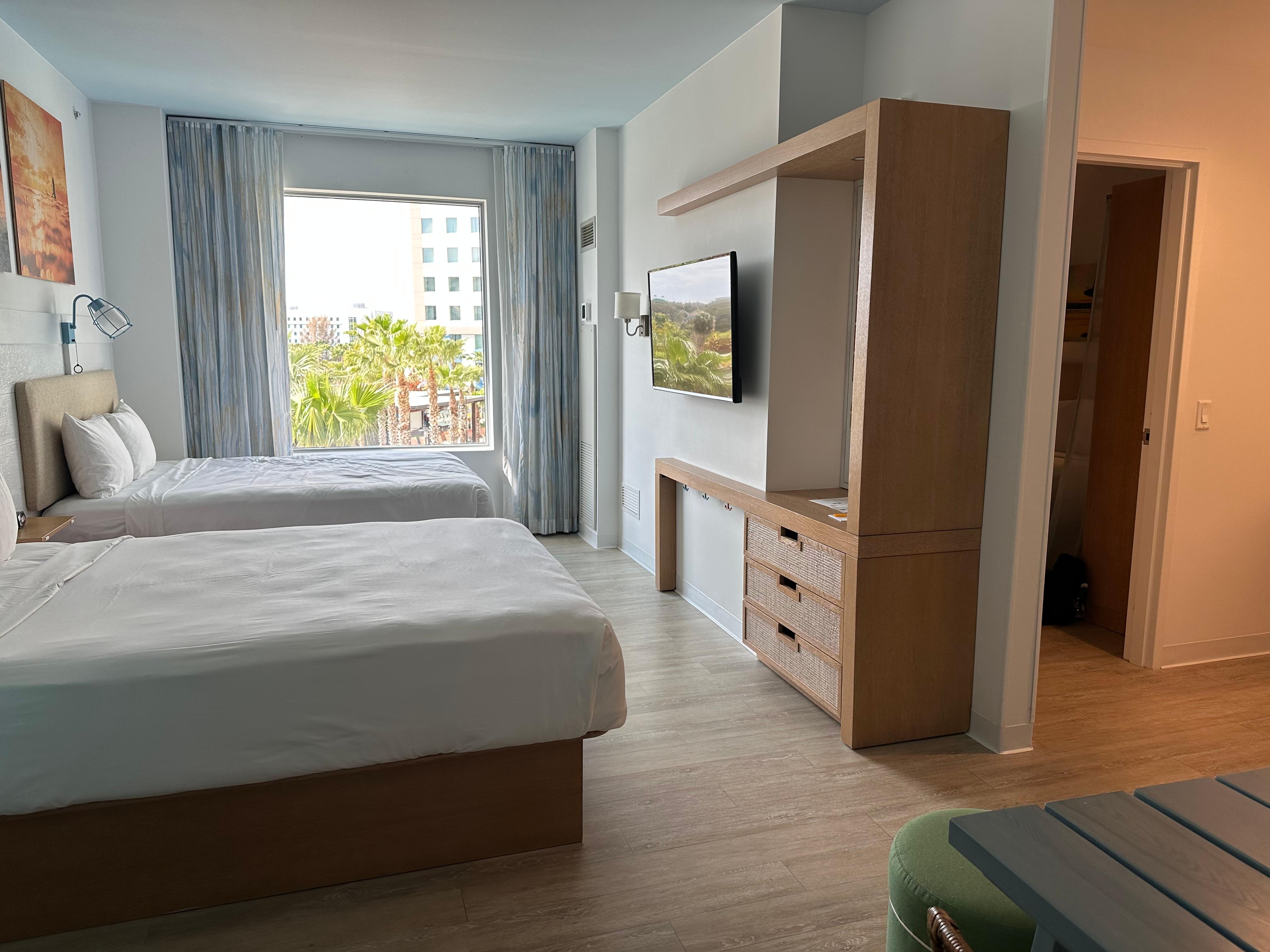 3 queen beds , 1 bedroom separate 