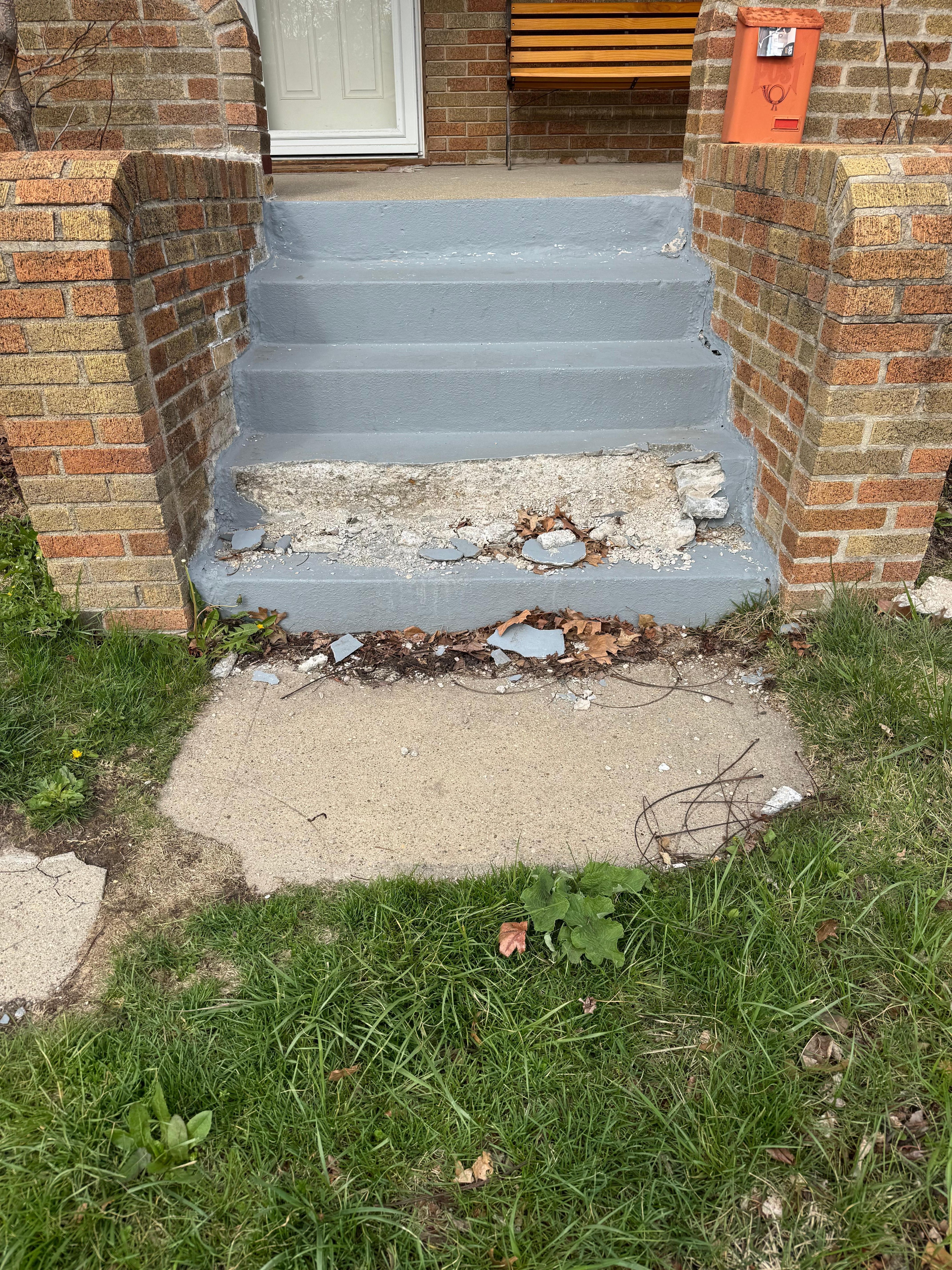 Broken step.  Extreme safety hazard