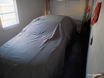 Car inside garage which should say on the website so you know it's there. This was a shock.