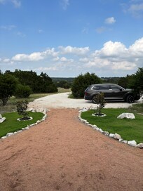 Beautiful view! Quiet country surrounding!