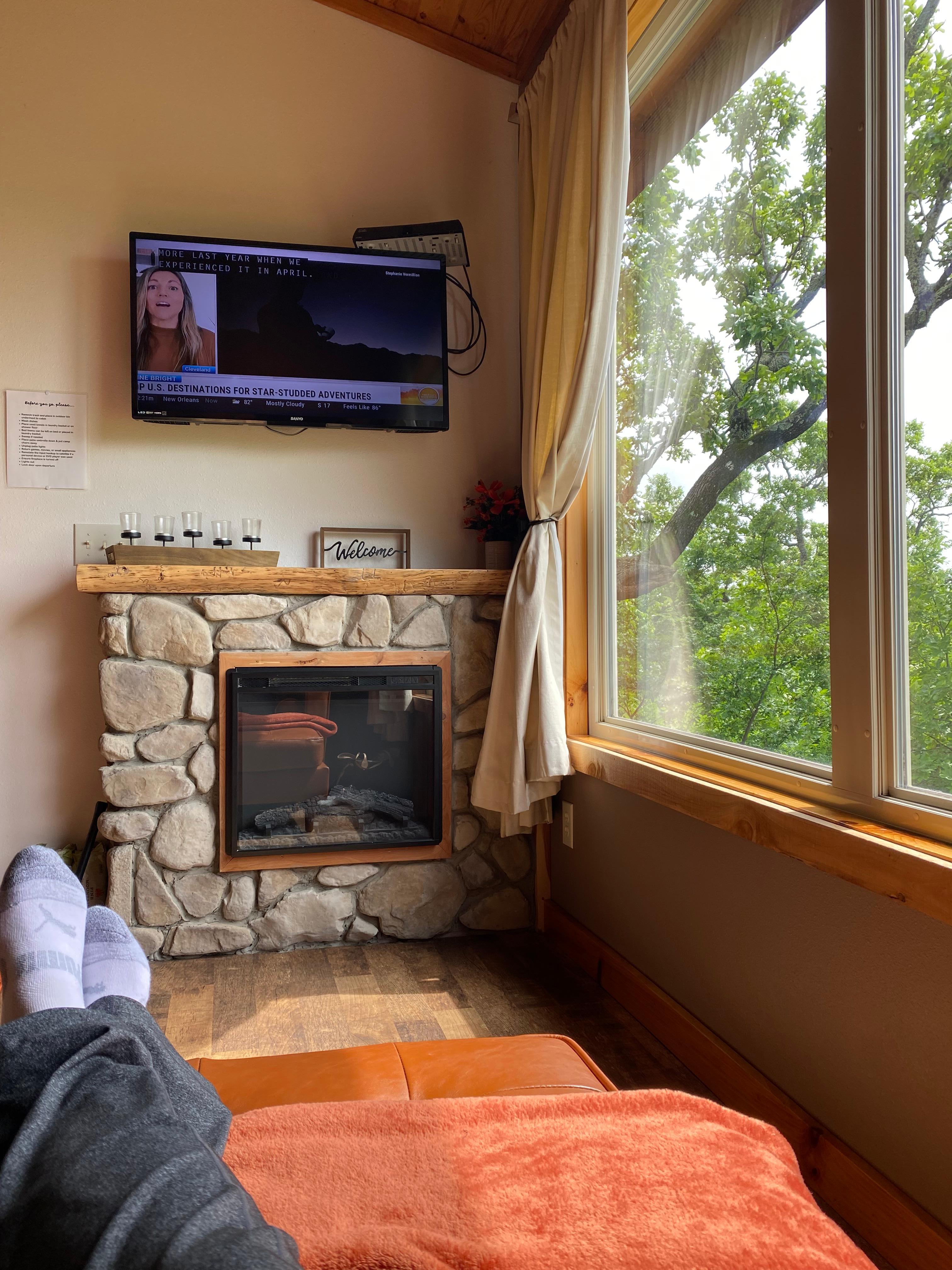 Electric fireplace