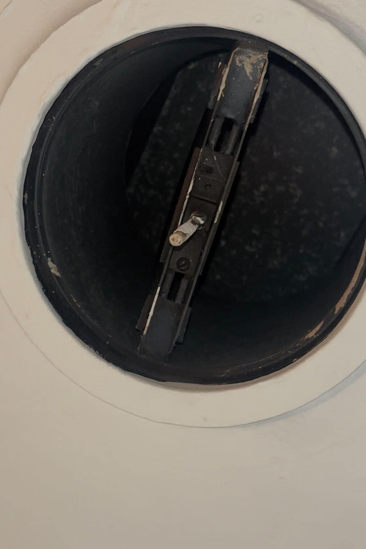 Creepy hole in the ceiling. Not a light!! What is this???