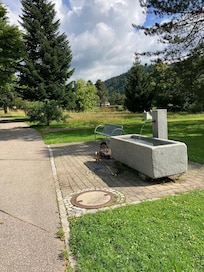 Schöner Park beim Friedhof