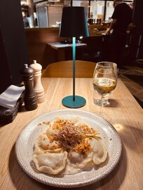 A wonderful dinner at the hotel restaurant. A pity I didn’t manage to try the breakfast.