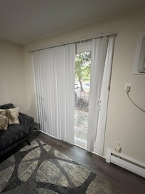 Missing blinds. We had to put a blanket over it for privacy