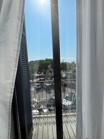The next day I got the right room type.