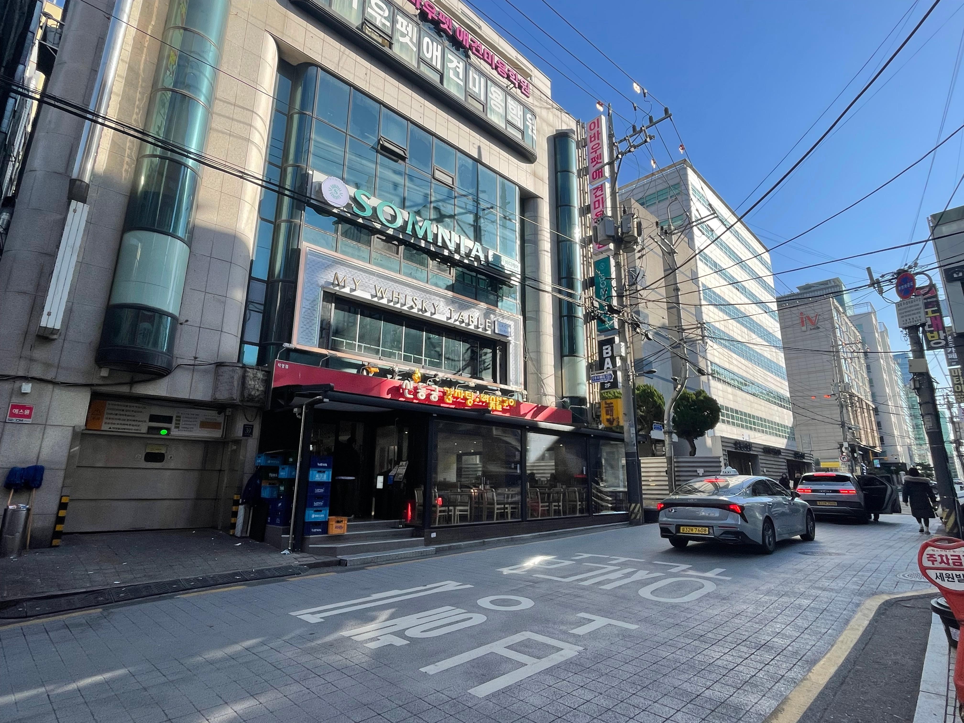 朝ごはんを食べた店。場所覚えておきたいから近辺全体図で撮っておくぜ。