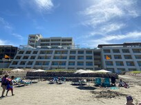Messy set-up
Ground floor beach front room obstructed by concrete wall.