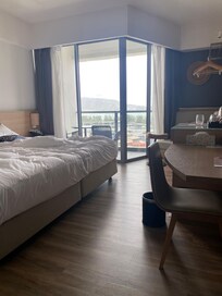 デラックス ルーム キングベッド 1 台 バルコニー シービュー