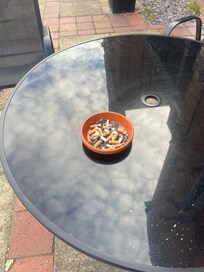Ashtrays not emptied,seemed they couldnāt be bothered