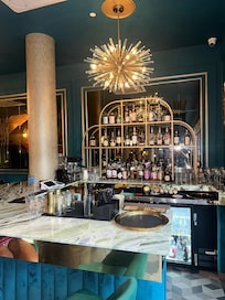Lobby bar