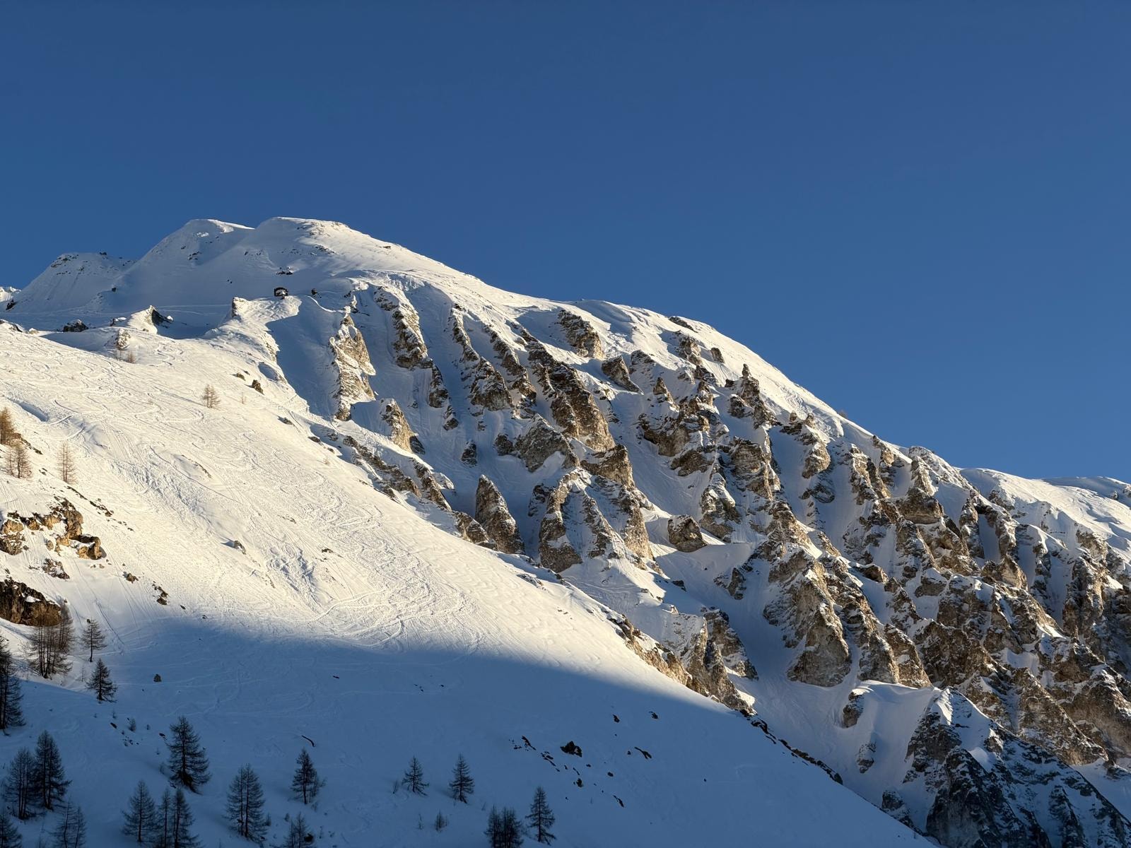  Vue de l'appartement sur les montagnes
