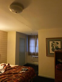 Partial room