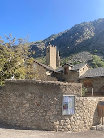 Hameau du Carol en face