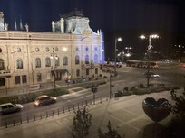 Utsikten mot ett tjusgt palats.