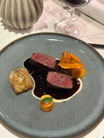 Best fillet we’ve had in years. Exceeded expectation - Service was wonderful