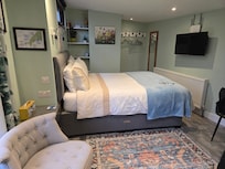 Sleeping / sitting area