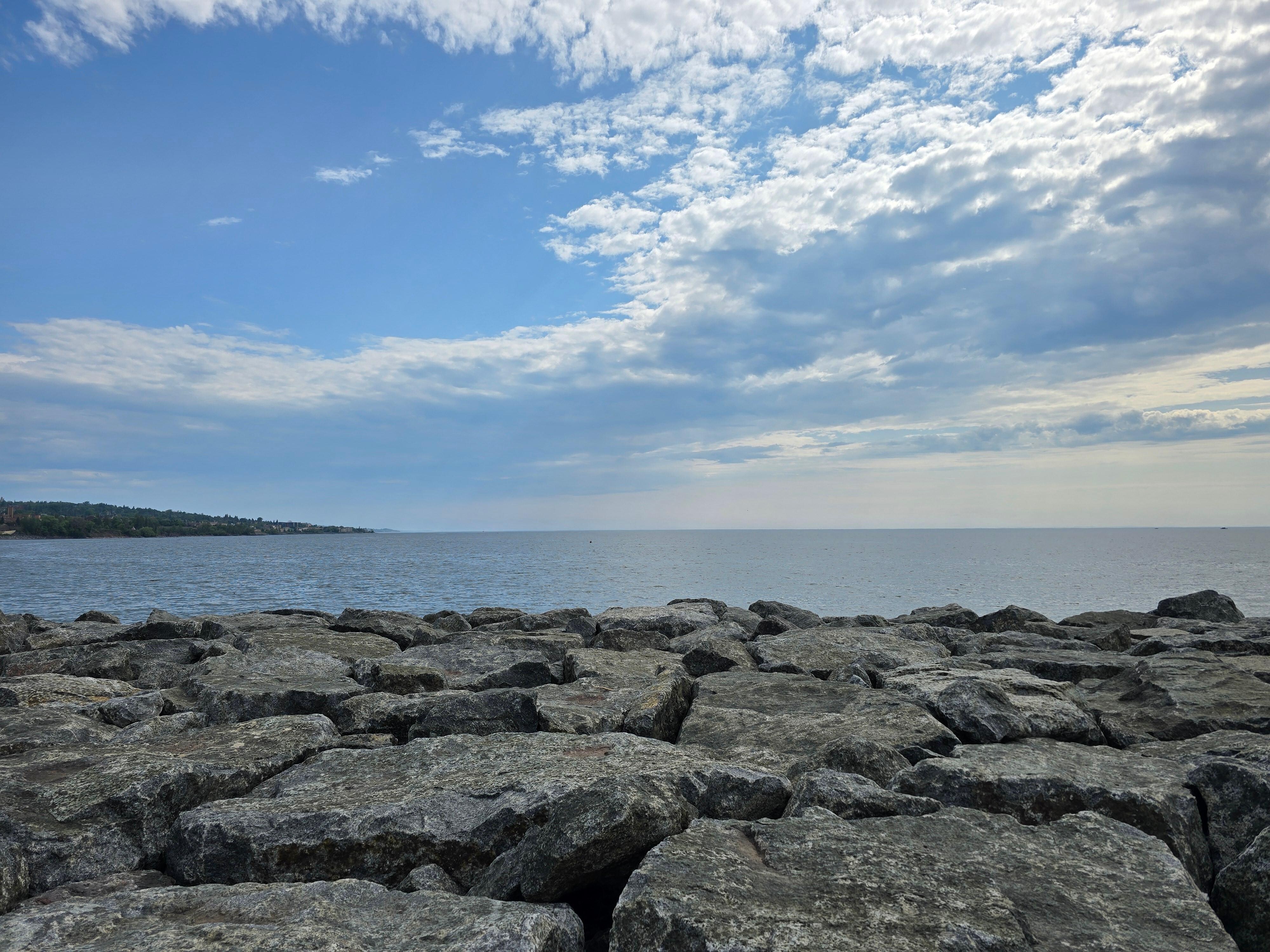 We always enjoy our States at Canal Park Lodge. Great view, within walking distance to great restaurants and fun things to do do and see! Rooms are comfortable and friendly staff. We stay there every year!
