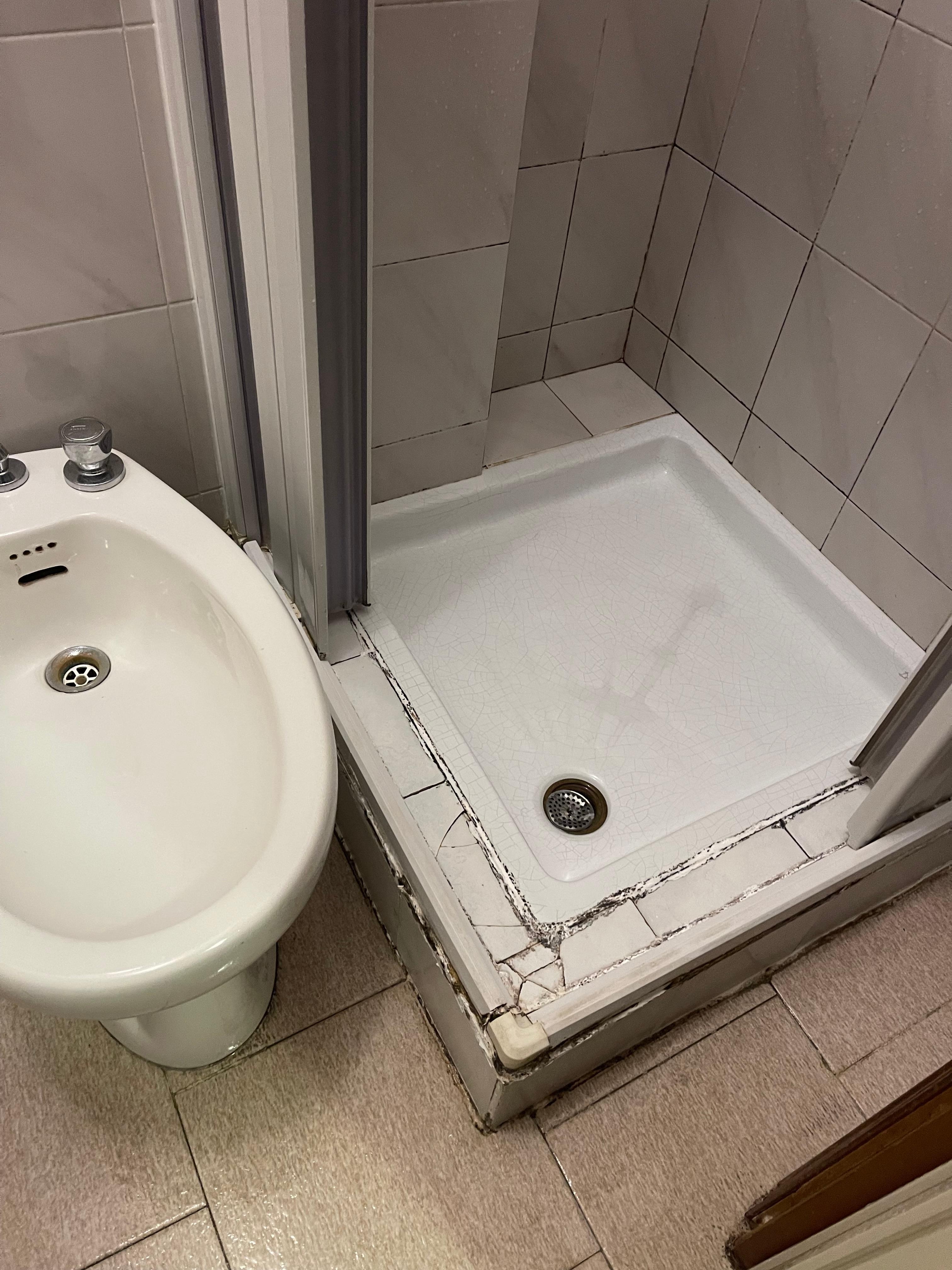 Old and dirty bathroom